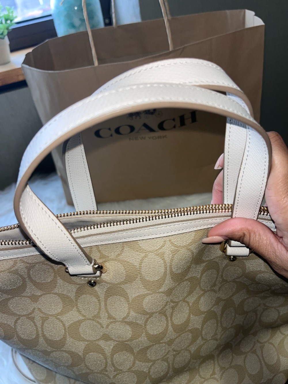 Coach Beige Signature Canvas Tote Bag with Removable Strap - Picture 5 of 7
